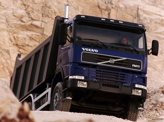 Аренда самосвала Volvo FM 6x6